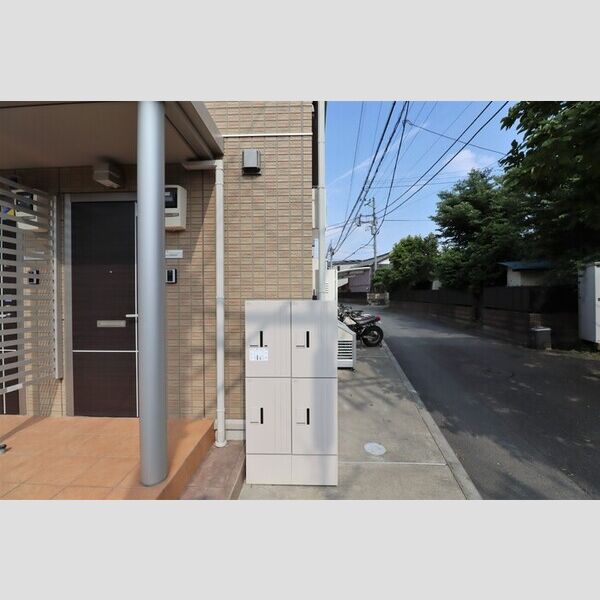 エスポワール鵠沼 宅配ボックス