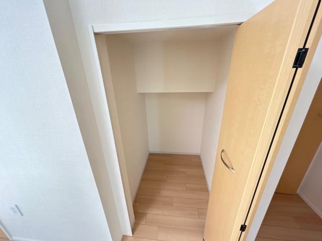Ｎｅｓｔｌｅ大森西Ⅱ 階段下収納