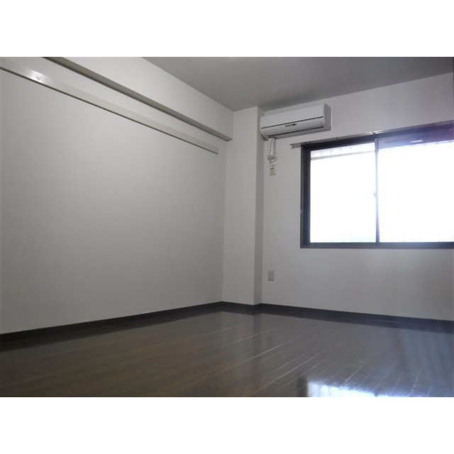 ルクレ川口イースト0802号室 リビング