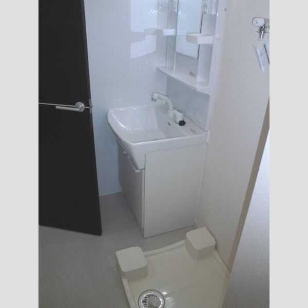 セントラル水引 洗面台・洗濯機置場