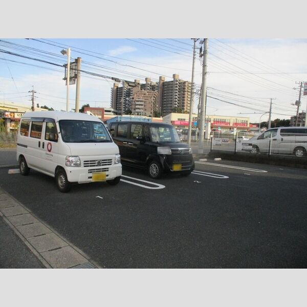 殿台NTステージ 駐車場