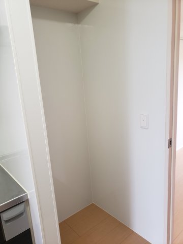 マレアガーデン新横浜Ｅ棟0106号室 収納