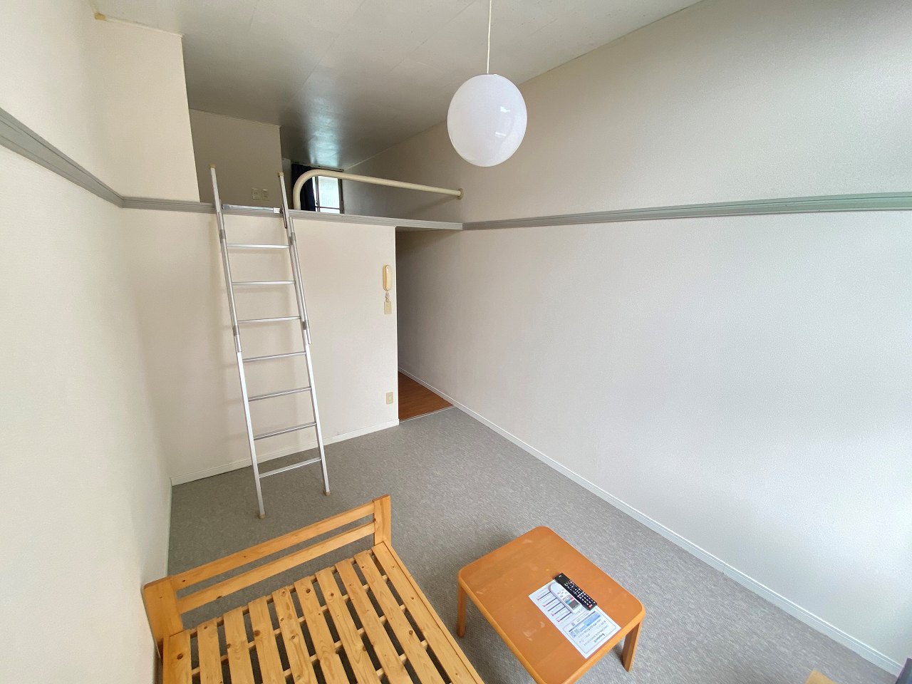 レオパレスコートヤード リビング