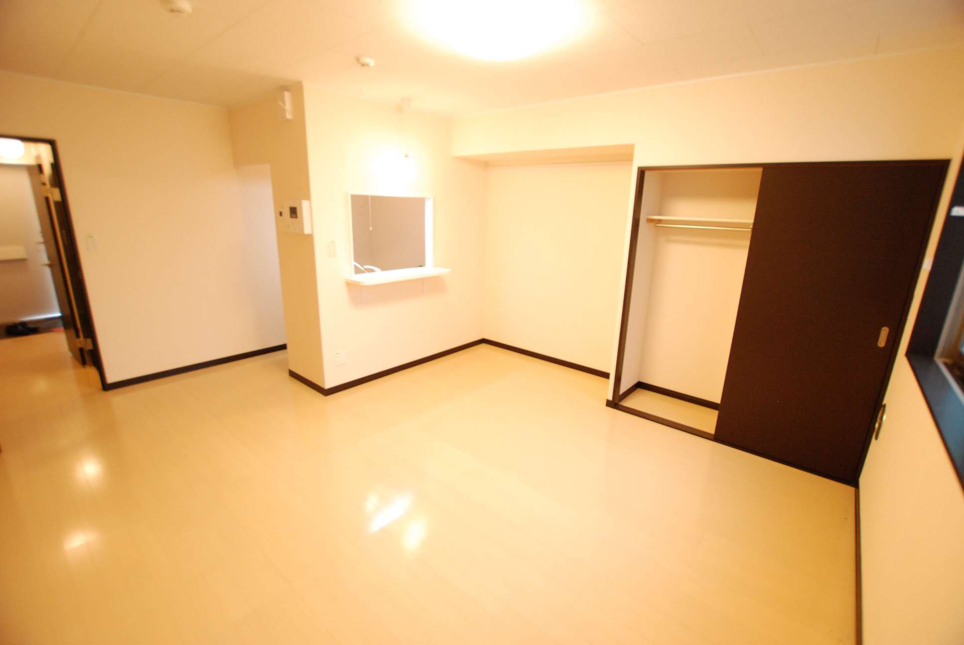 レオネクストビィグラッドⅡ ※1Ｆはフローリング　2Ｆは絨毯使用です。