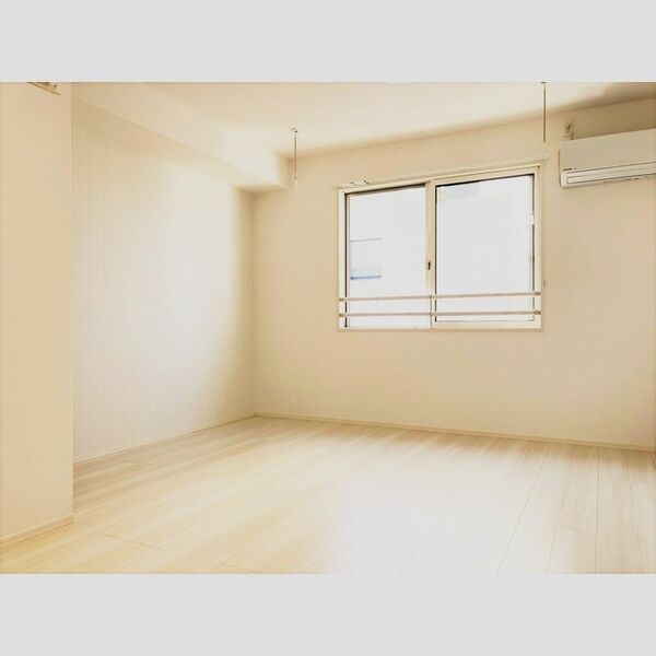 セントバーバラ国立306号室 洋室9.9帖