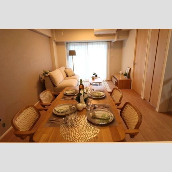 サンジョイアゼロ205号室 LDK14、4帖