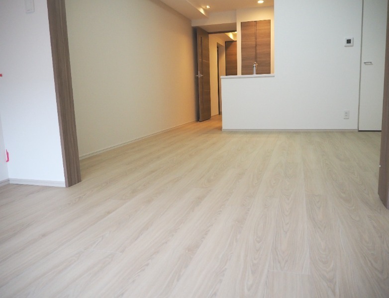 クレイシア秋葉原ラグゼスウィート リビング