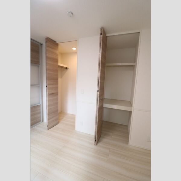 ange ウォークインクローゼット☆物入