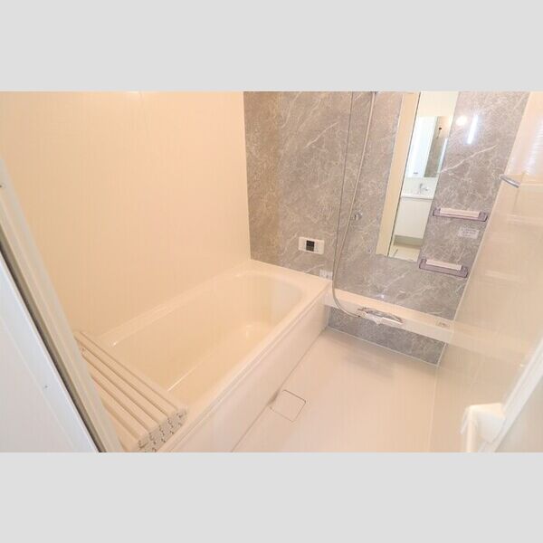 ソレイユガーデン103号室 浴室