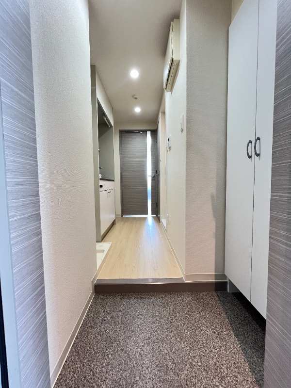 レジディア浦安6階 玄関