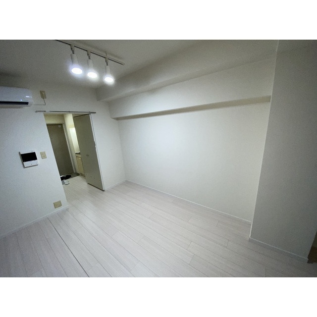 シーサイドコート金沢八景401号室 リビング