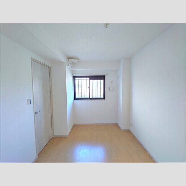 グランヴェールにしすな203号室 洋室6帖