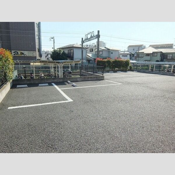 さがみ野セントラルビル　Ⅱ 駐車場