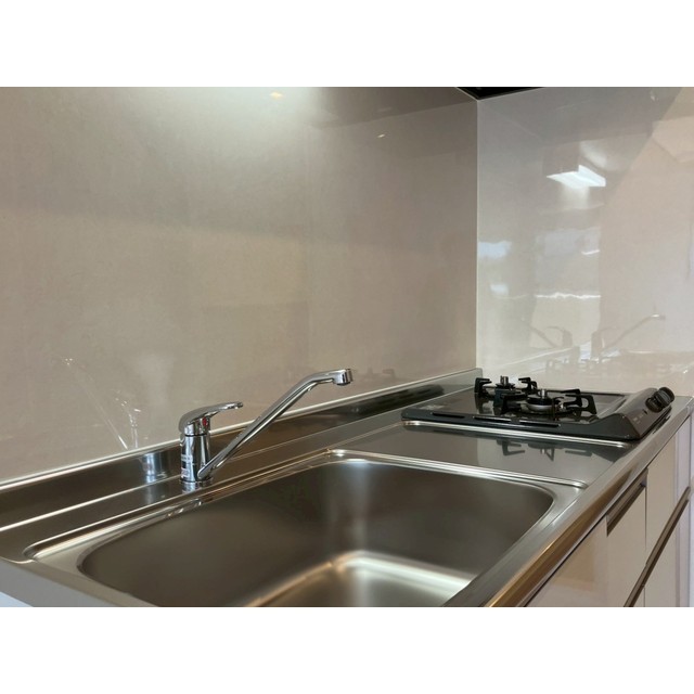 グリーンヴィラ湘南101号室 システムキッチン