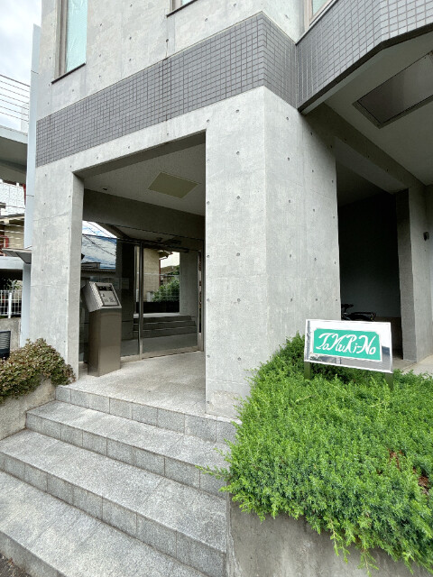 トムリーノ エントランス