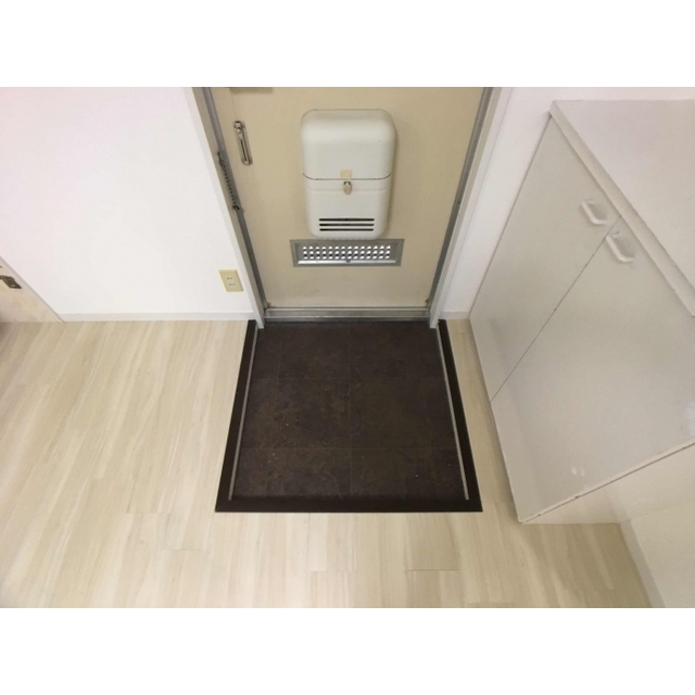 ファミールクロス 玄関