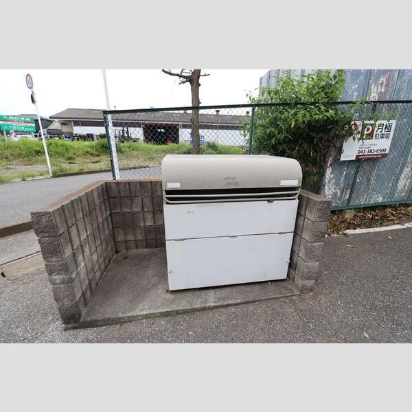 コーポスカイ　E ゴミ置き場