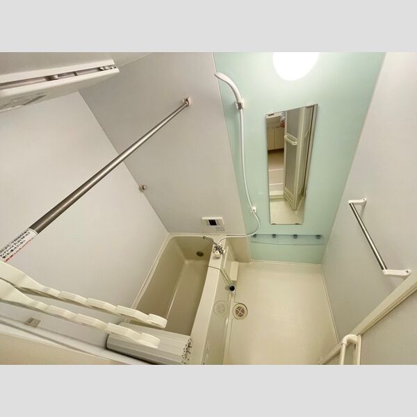 エスポワール鵠沼101号室 バス