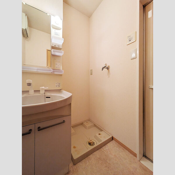 ヴェルドミール102号室 室内洗濯機置き場