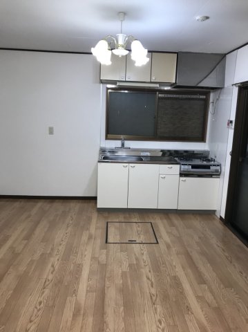 102号室
