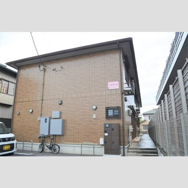 プランドール103号室 建物外観