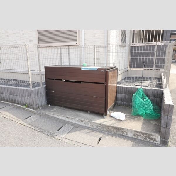 パティーナ ゴミ置き場