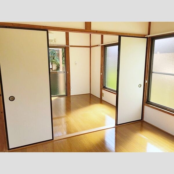 鶴岡貸家　1号001号室 洋室②洋室①