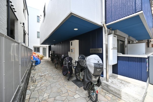 グランドラインⅡ エントランス