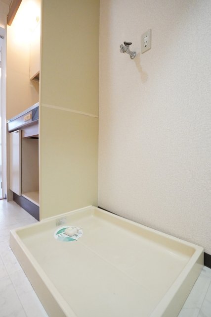 日神パレス赤堤3階 室内洗濯機置場