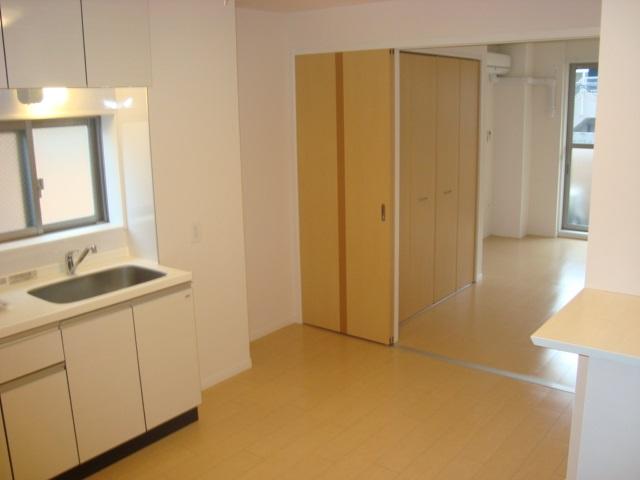 クレッセントコート ダイニング