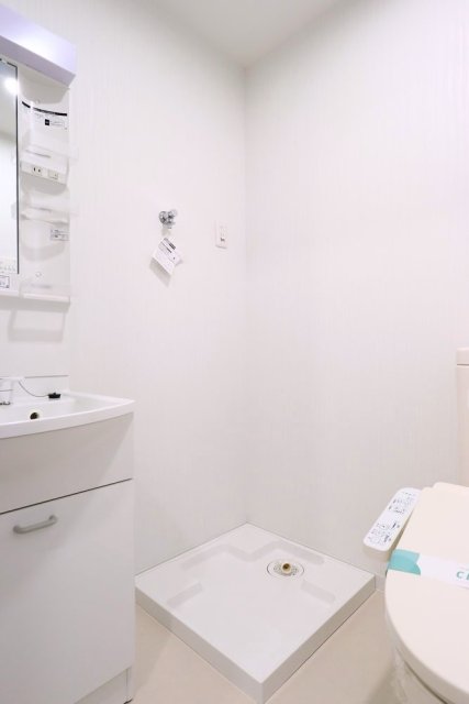 リタ王子神谷5階 室内洗濯機置場