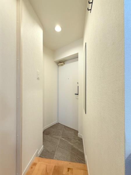 アールプライム大手町 玄関