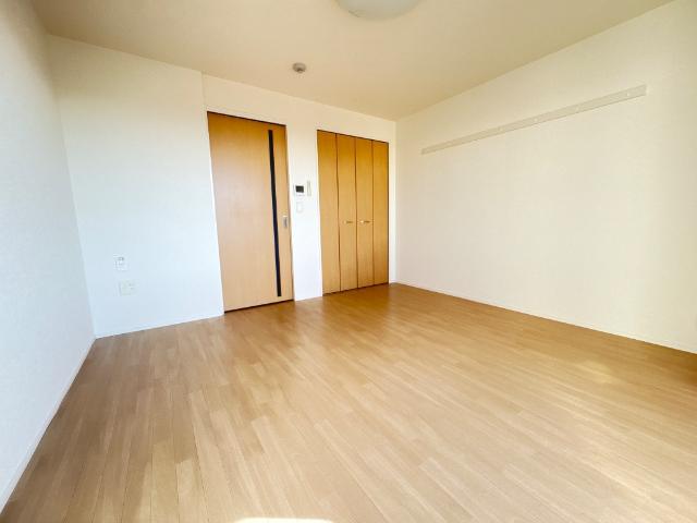 エヴァーグリーン常盤 洋室