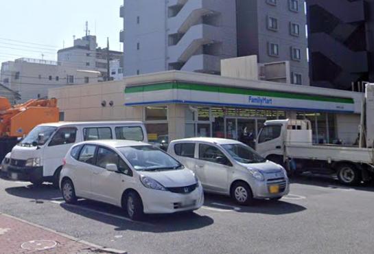 パークホームズ千葉 【コンビニエンスストア】ファミリーマート 千葉本町二丁目店まで884ｍ