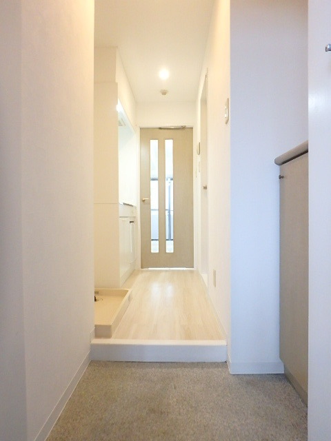 ライオンズマンション西が丘南5階 玄関