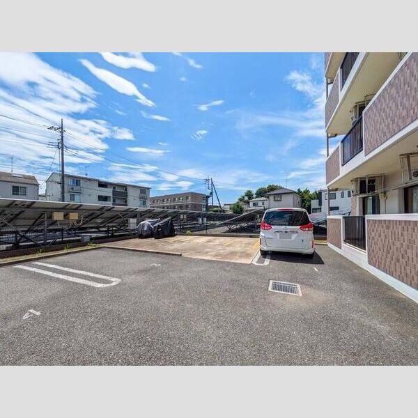 パストラルピア 駐車場