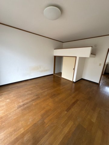 101号室