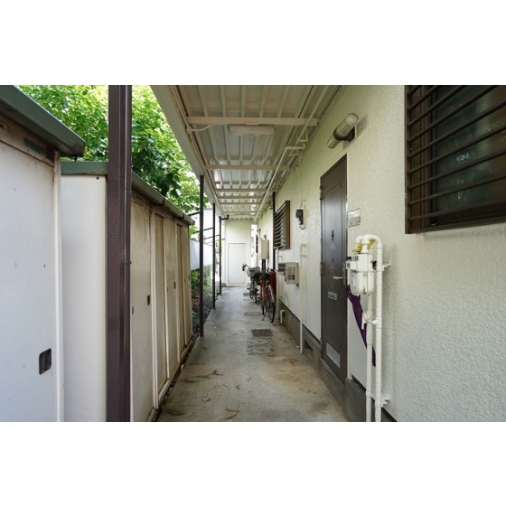 ベルゾーネ小林0202号室 共用部