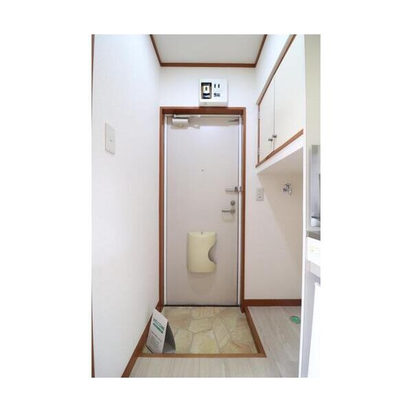 アメニティ東戸塚 玄関