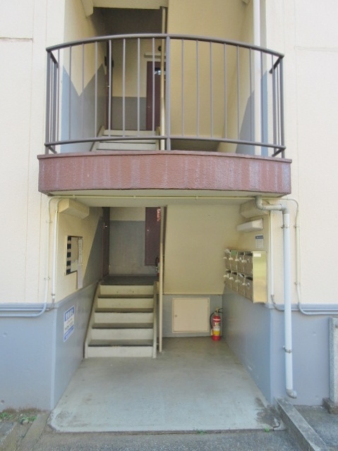 コーポ東伏見台Ａ棟 エントランス