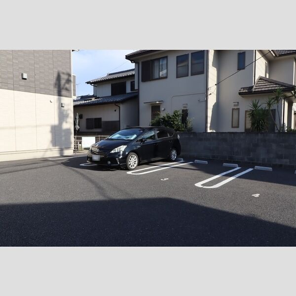 ヴァンベール 駐車場