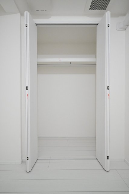 Ｔｈｅ　Ｒｅｓｉｄｅｎｃｅ　Ｎｉｈｏｎｂａｓｈｉ地下1階 クローゼット（洋室1）