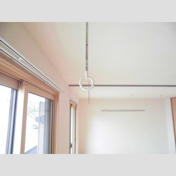 コモド　A棟102号室 室内物干し