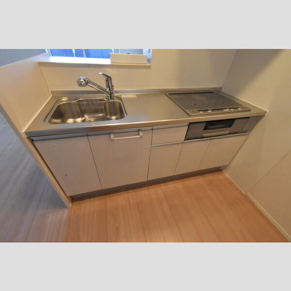 メタルフォックス302号室 IHシステムキッチン