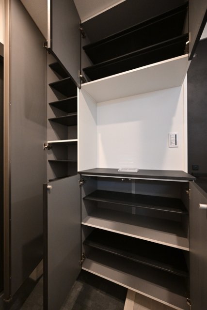 ＥＳ－Ｇｒａｎｄｅ東中野2階 靴入