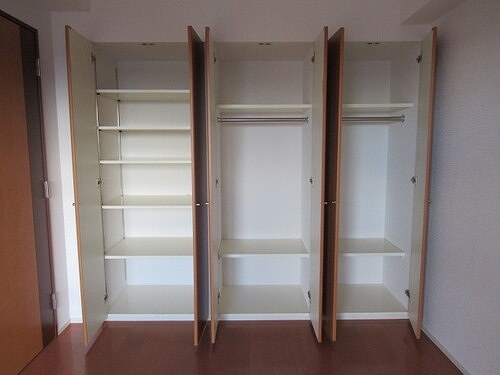 アトラス葛西11階 クロゼット（洋室）