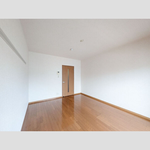 メイプルヒルズ402号室 洋室