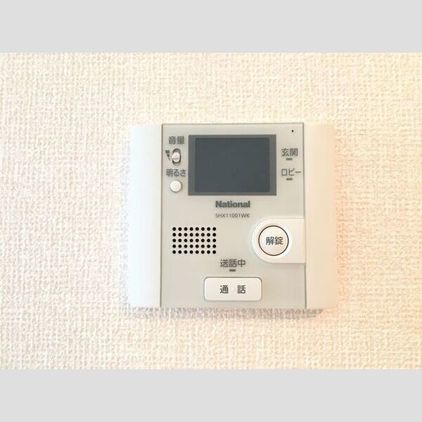 SOLEIL301号室 モニター付きインターホン
