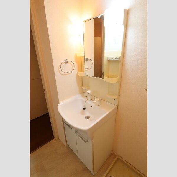 ソレイユ　C105号室 洗髪洗面化粧台