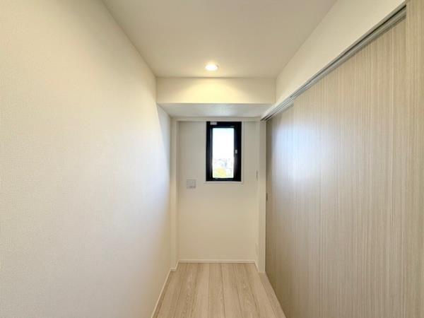 エレミ本蓮沼9階 リビング